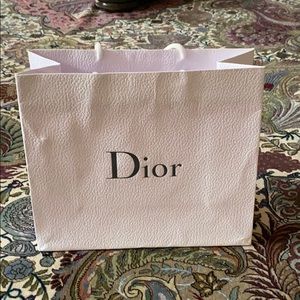 dior gift bag size medium
